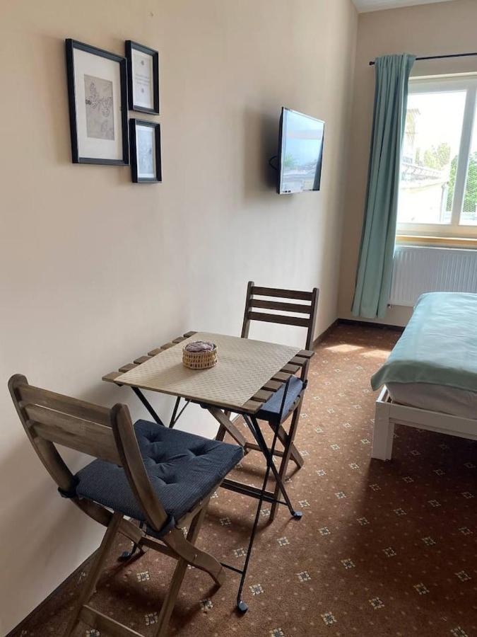 Apartamenty Dobra Noc Przy Wawelu 2 Bedrooms Krakow Bagian luar foto